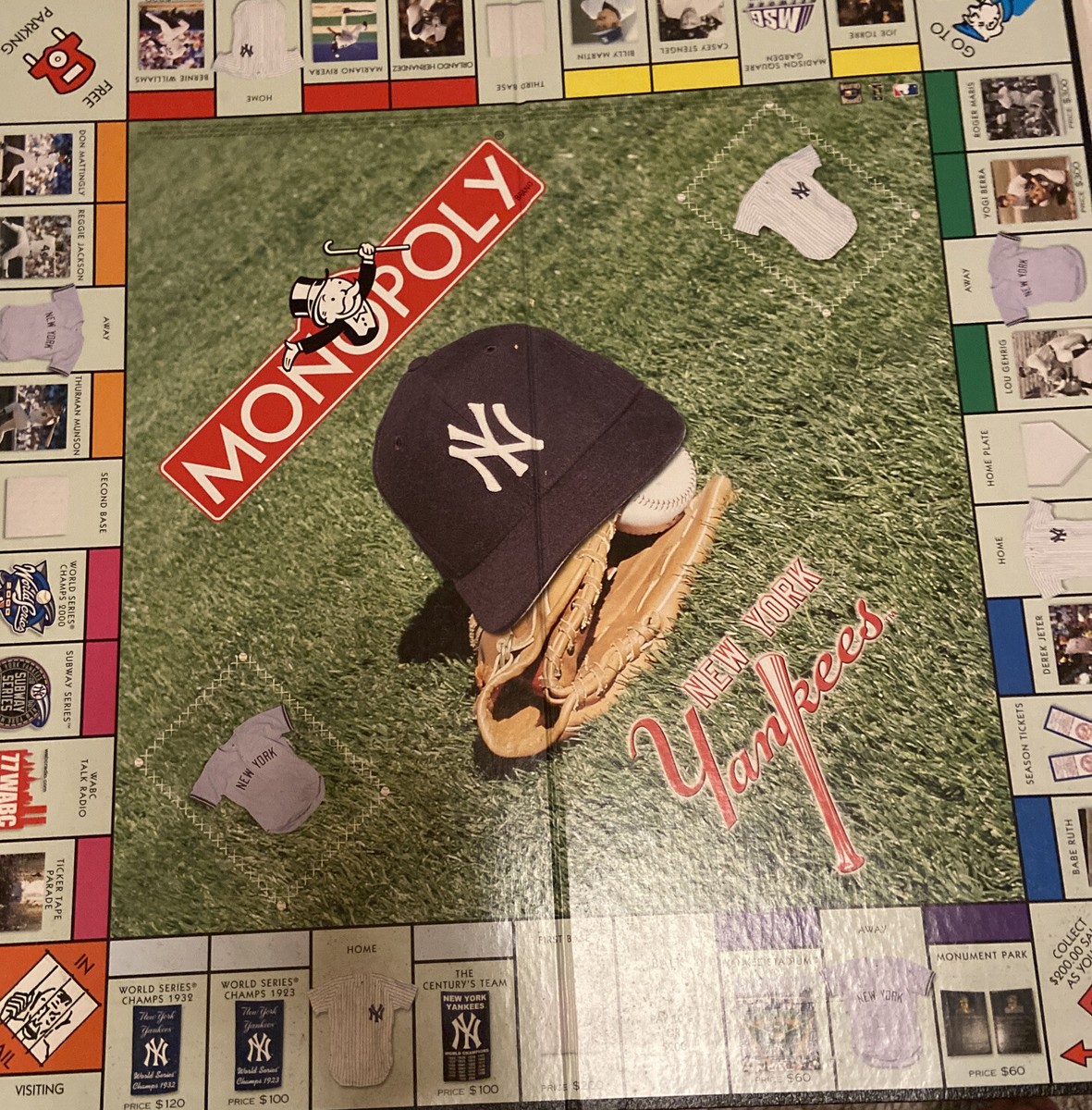 Vintage 2001 New York YANKEES Collector's Edition Monopoly Board