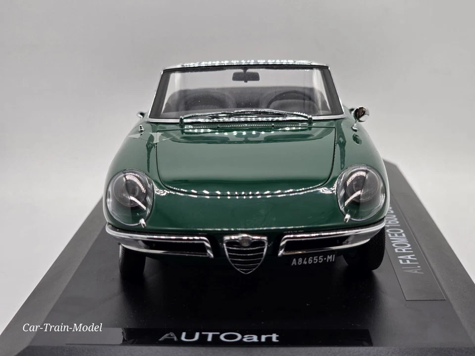 Alfa Romeo 1600 Duetto Spider - AUTOart 1:18 1/18 - Immagine 4 di 4