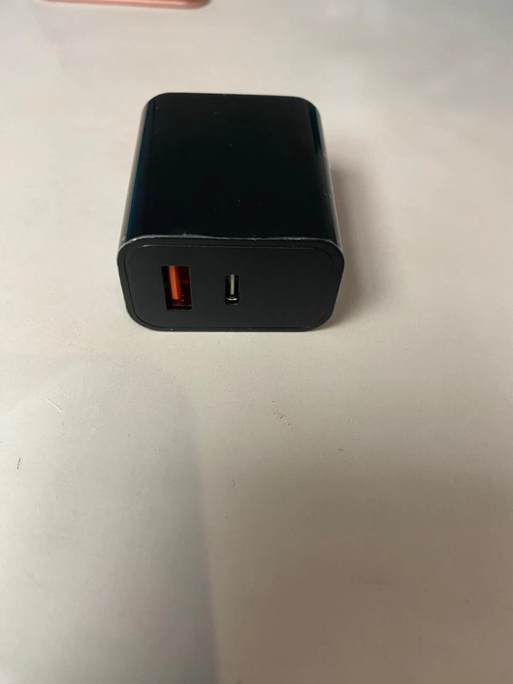 New iPhone & Galaxy Fast Charger Block USB Type-C & A Wall Power Adapter Brick - Image 2 of 3