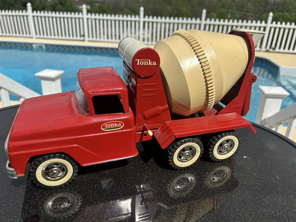 Vintage 1960s Tonka Cement Mixer Truck Fantastic Near Mint Condition - FREE SHIP - Image 3 of 4