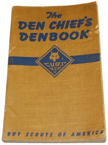 VTG 1942 The Den Chief's Denbook Book Cub Scouts Boy Scouts of America BSA