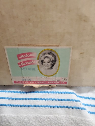 Madame Alexander Doll "Melanie" 2220 Portrait Doll 21”~ original box tag - Picture 7 of 7