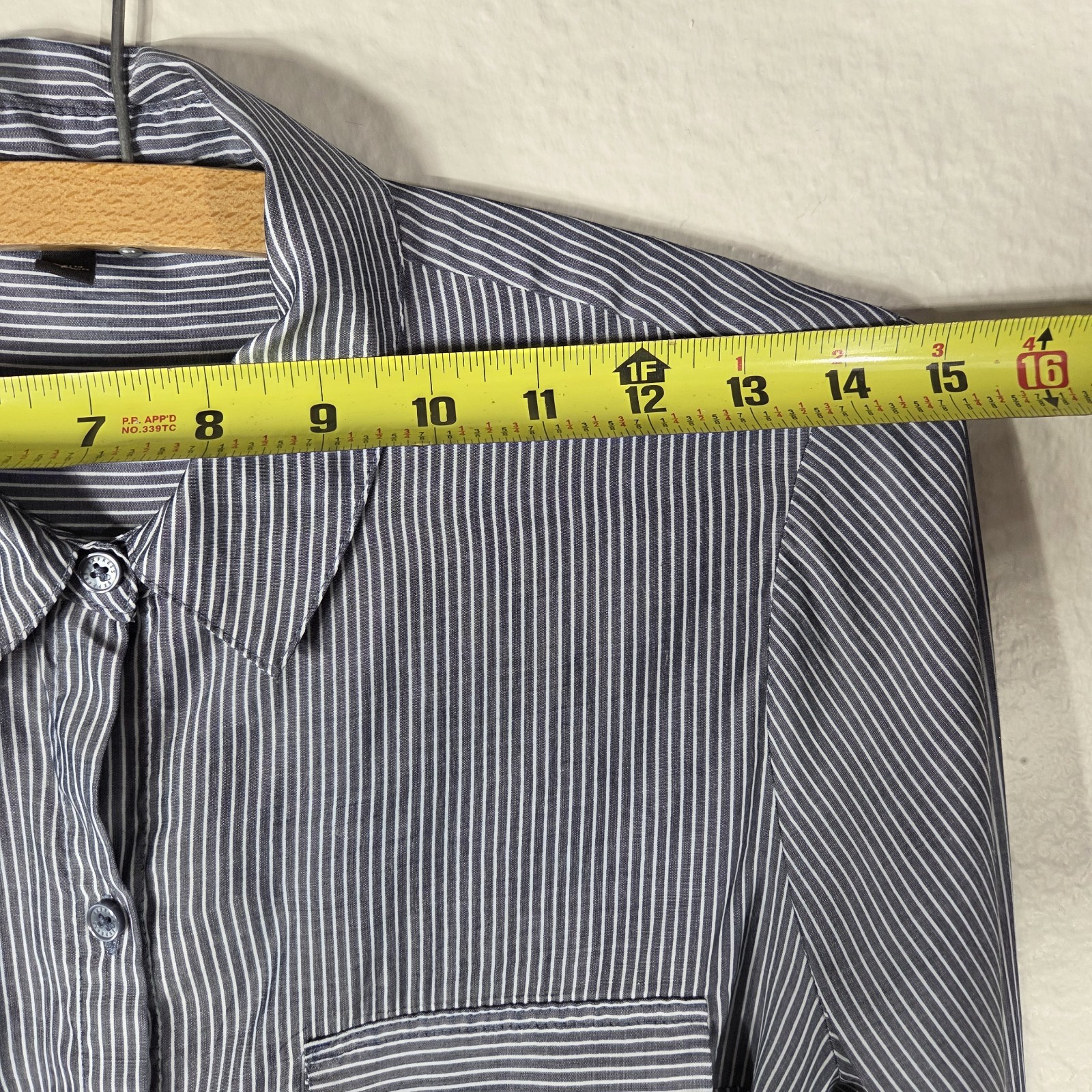 Express Gray White Button Down Shirt Striped Size… - image 15