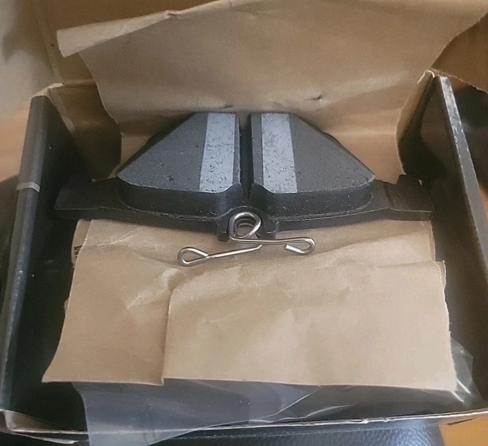 Профессиональные платиновые тормозные колодки Carquest: с аппаратной деталью No PXD1761H - Изображение 2 из 4