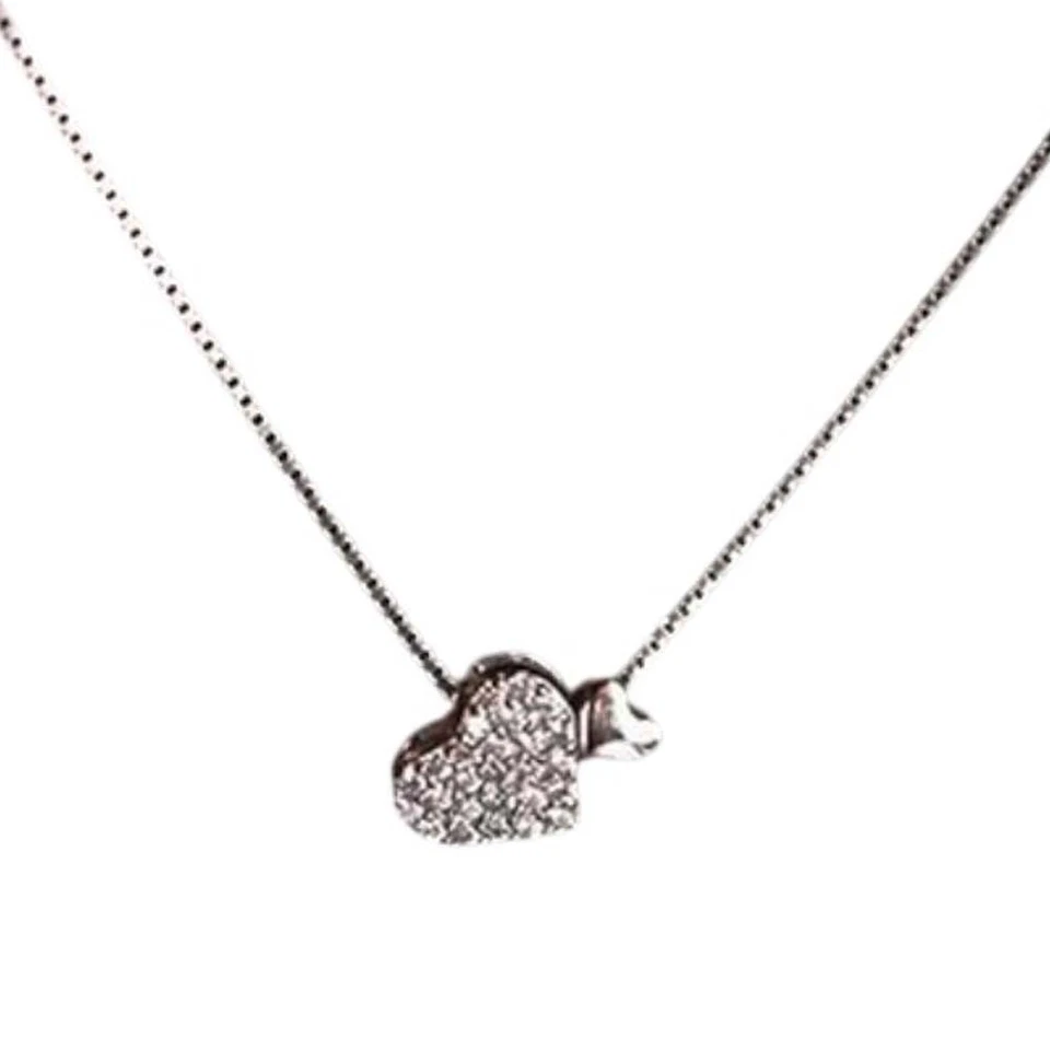 Collana con zirconi doppio cuore in argento una perfetta aggiunta alla tua colle - Immagine 4 di 4