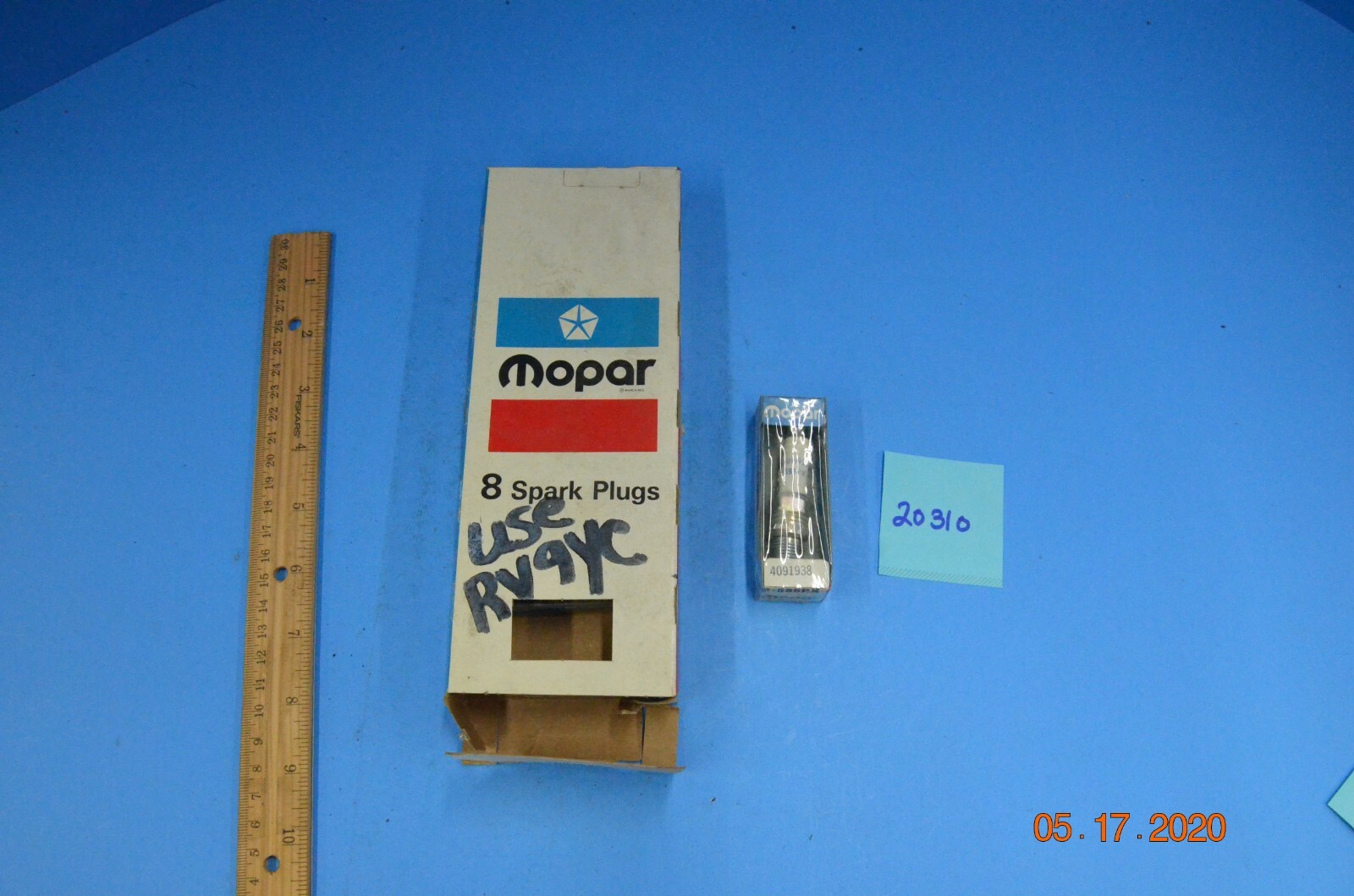 Mopar NOS Spark Plugs P-555PX Box of 8 #2