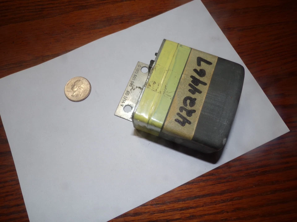 Alemán, Fiat#4224467, Mercedes#0011546806, Bosch#0190601010 AD1/14V Volt.Reg W113 Foto 4 de 4