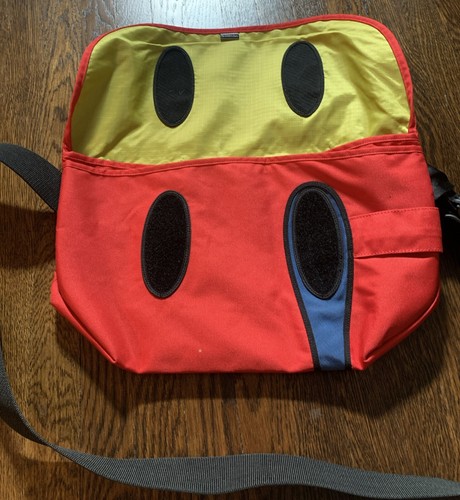 Crumpler Messenger Bag Weenie Red White Crossbody Tribeca Film Festival Swag - Picture 7 of 14