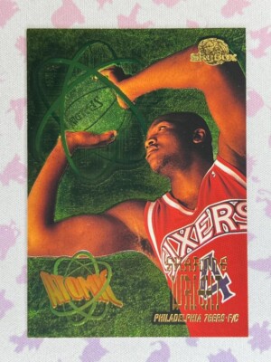 1995-96 Skybox Premium Sharone Wright Atomic #A11