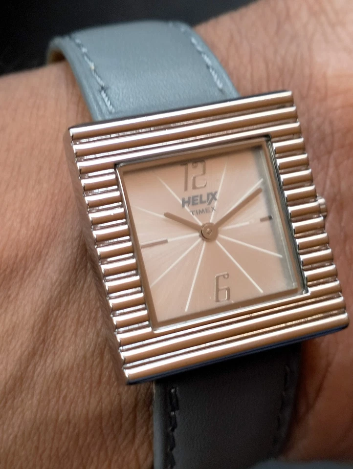 HELIX TIMEX QUARTZ 银色表盘 11HL02-J-V8 女士完全工作状态手表 — 第 4/4 张图片