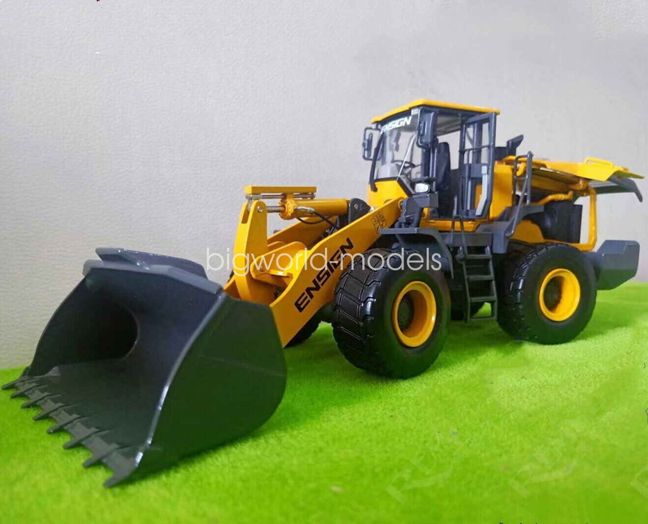 1/35 Scale ENSIGN YX677HV Wheel Loader DieCast Model Collection Toy Gift NEW NIB