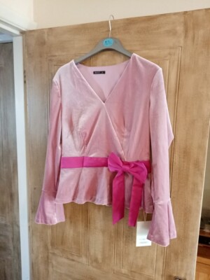 Beautiful ladies top pink soft Feel Size Medium