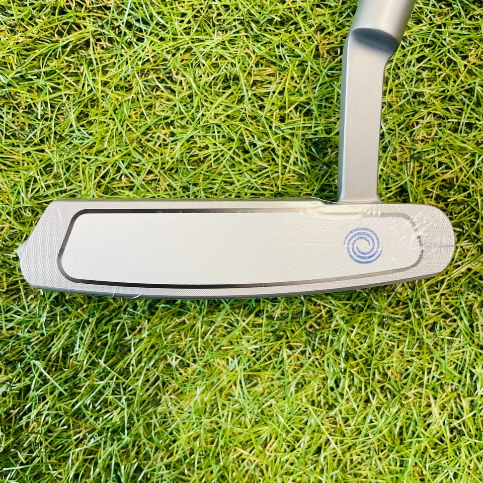 Ladies NEW ODYSSEY Whit Hot OG Putter 32inch Blade Type Rh Golf Culb Women - Image 3 of 4