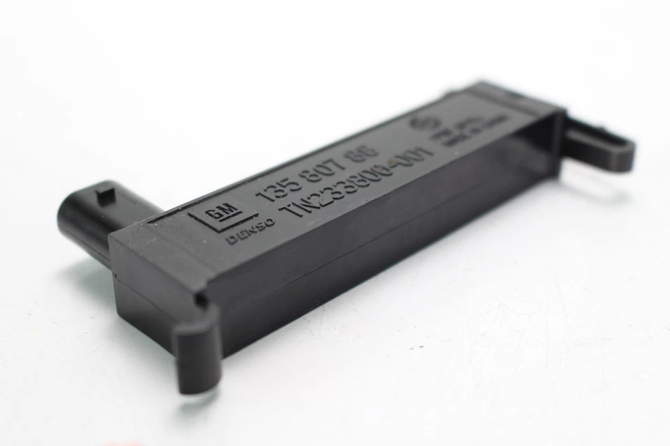 Chevrolet Camaro 2016-2024 antena de entrada sin llave unidad receptora OEM, 13580788 Foto 2 de 4