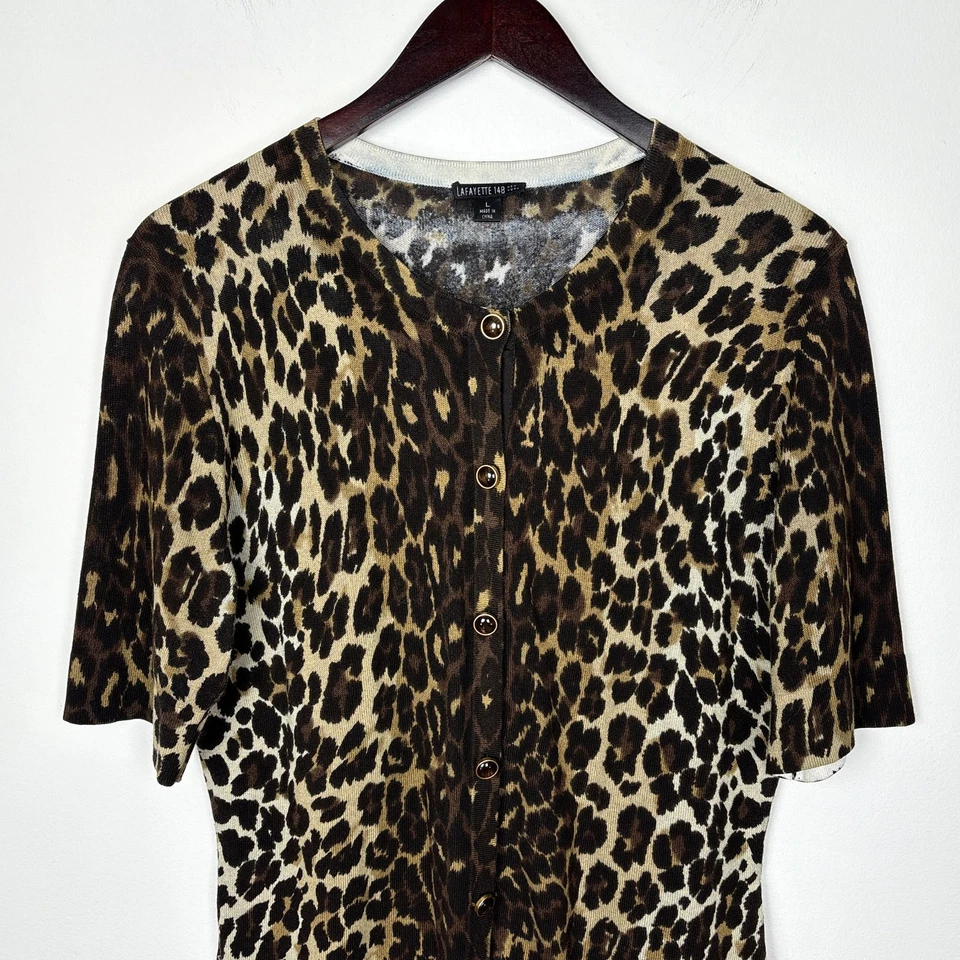Cardigã suéter feminino Lafayette 148 estampa de leopardo animal tamanho G leve - Imagem 2 de 4