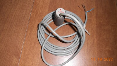 Honeywell Proximity Switch 922FS6-A6N-G-L-P60 New (Tested)