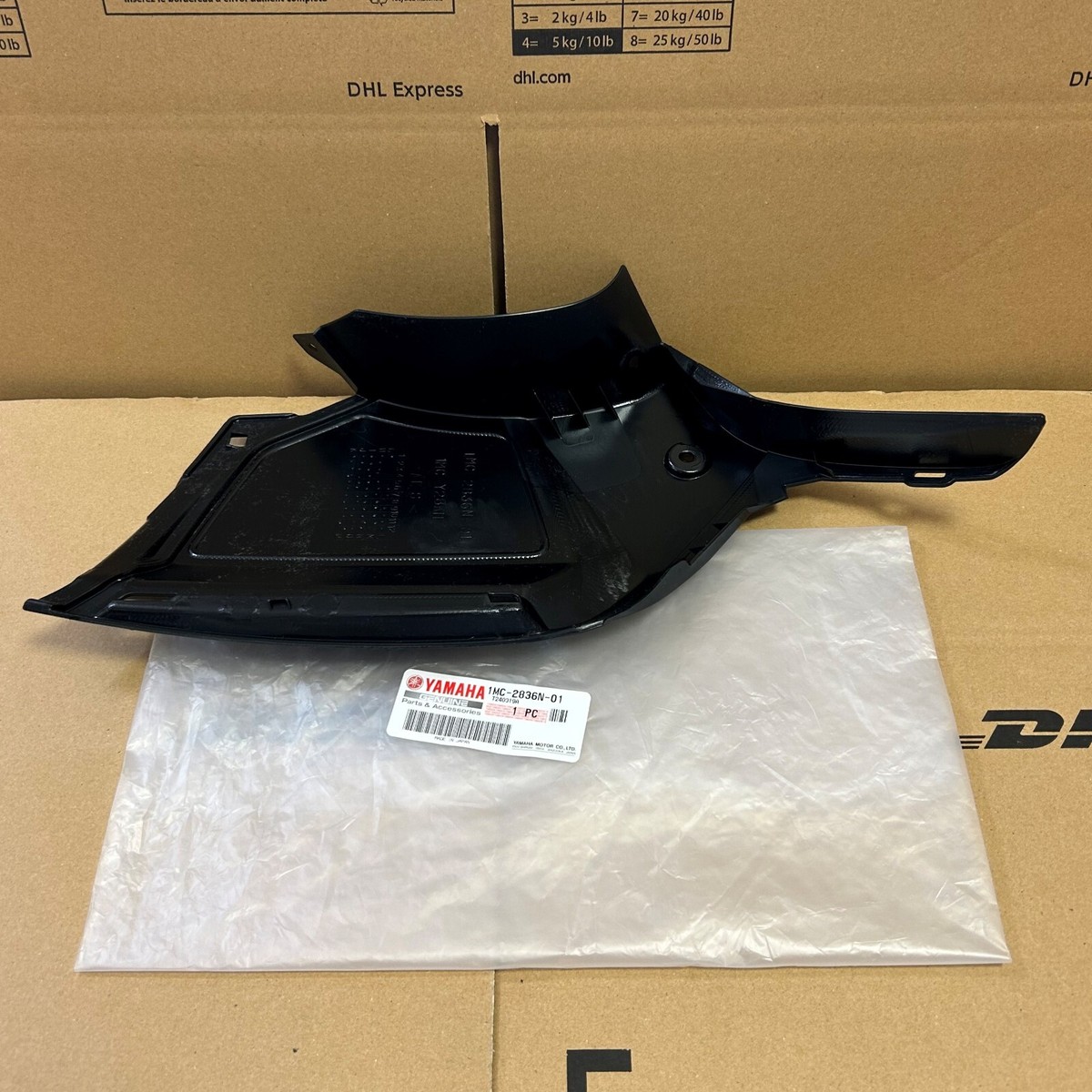 NEW】Yamaha Genuine Panel, Inner 4 1MC-2836N-01-00 Direct From