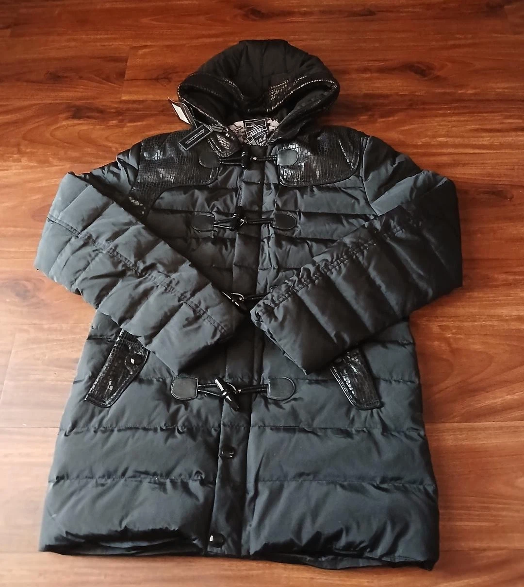 JENKENEIWAN PUFFER COAT, LEATHER TRIM DEEP POCKETS SIZE SMALL