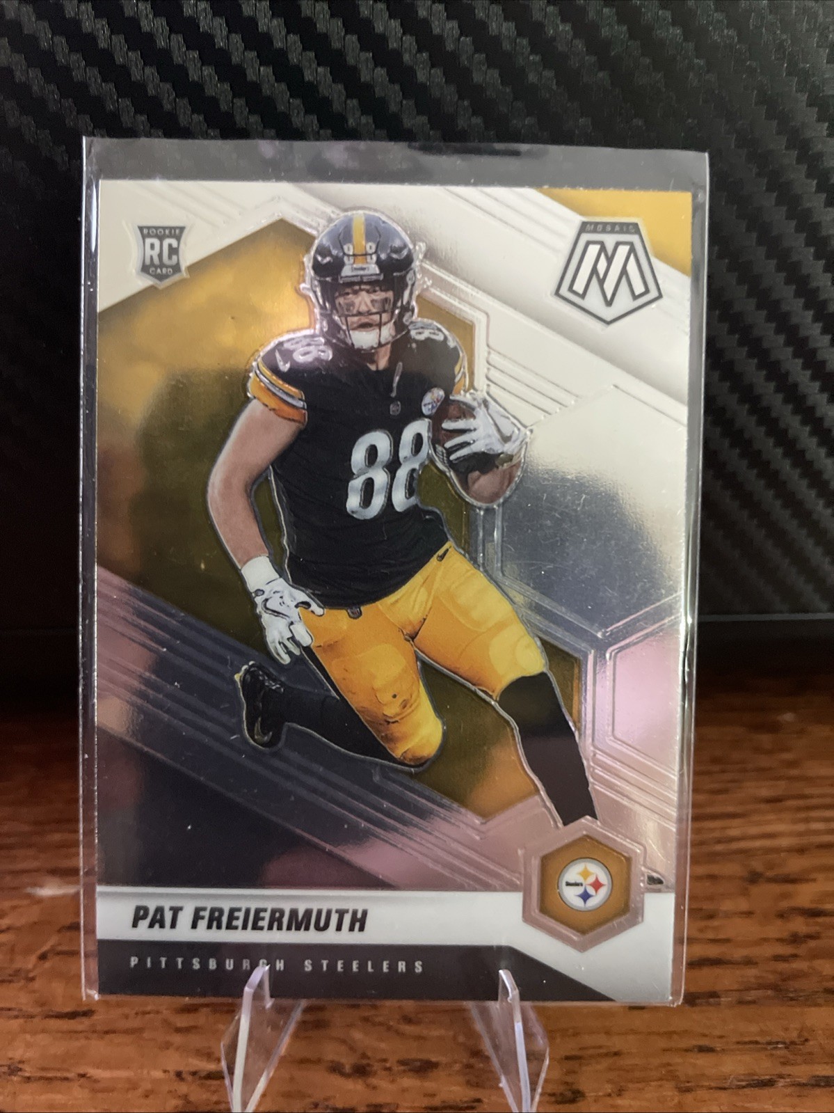 2021 Panini Mosaic - Rookies Pat Freiermuth #332 (RC)