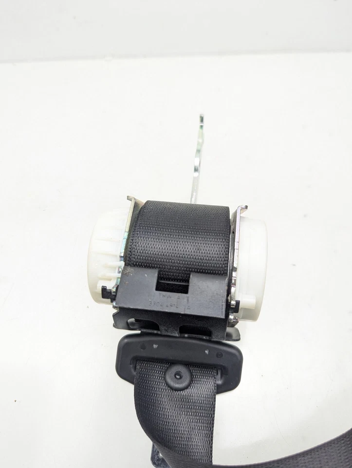 Conjunto de retractor de cinturón de seguridad trasero izquierdo BMW 528i xDrive 2009-2010 33061258 OEM Foto 4 de 4