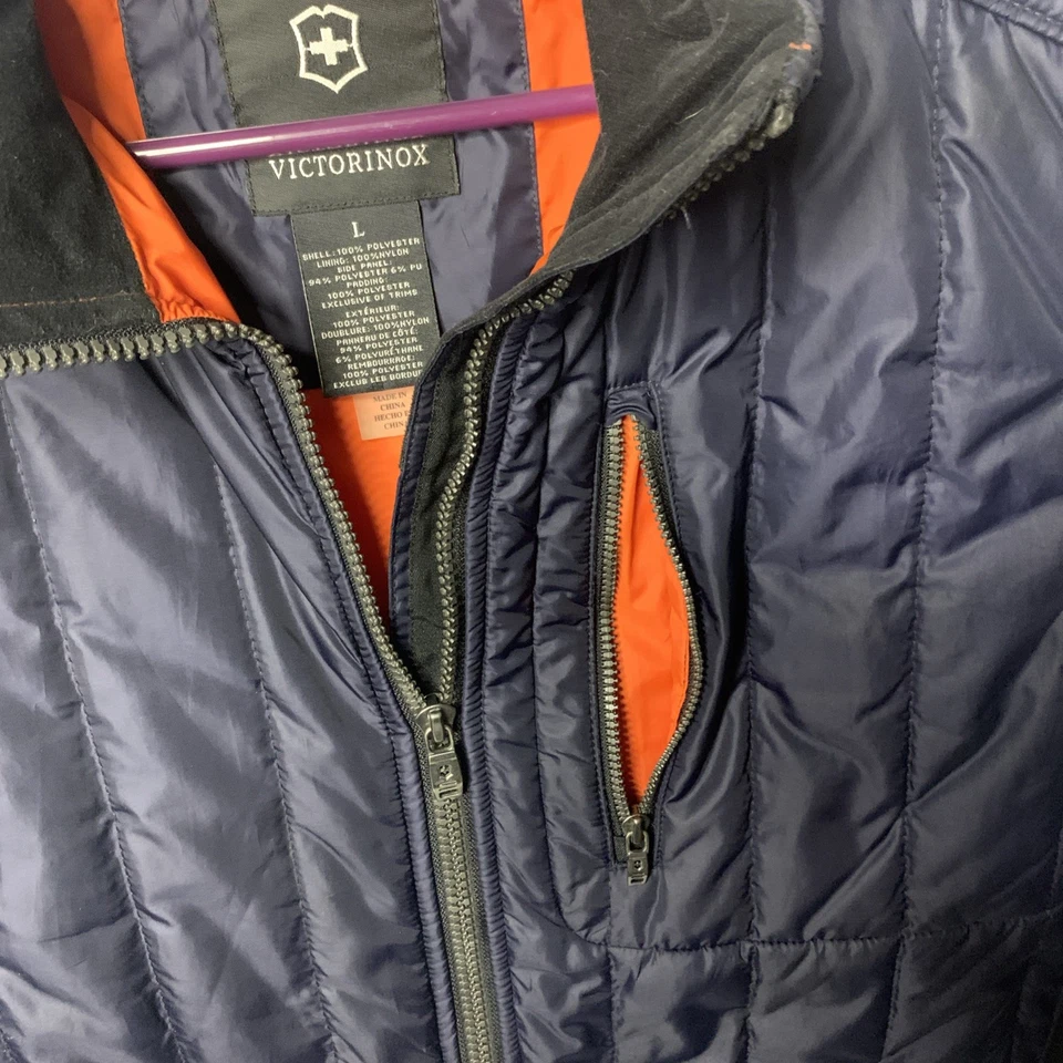 Victorinox Puffer Vest Full Zip Quilted Lightweight Navy Black Orange Large - Image 4 of 4