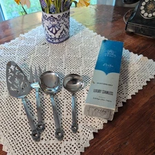 Vintage * 4 piece Hostess Set * H.B ROGERS - ERIKA pattern * Stainless  JAPAN **