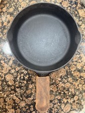 USA-Made Leather Cast Iron Fits Griswold Skillet Handle Holder Sleeve Cover