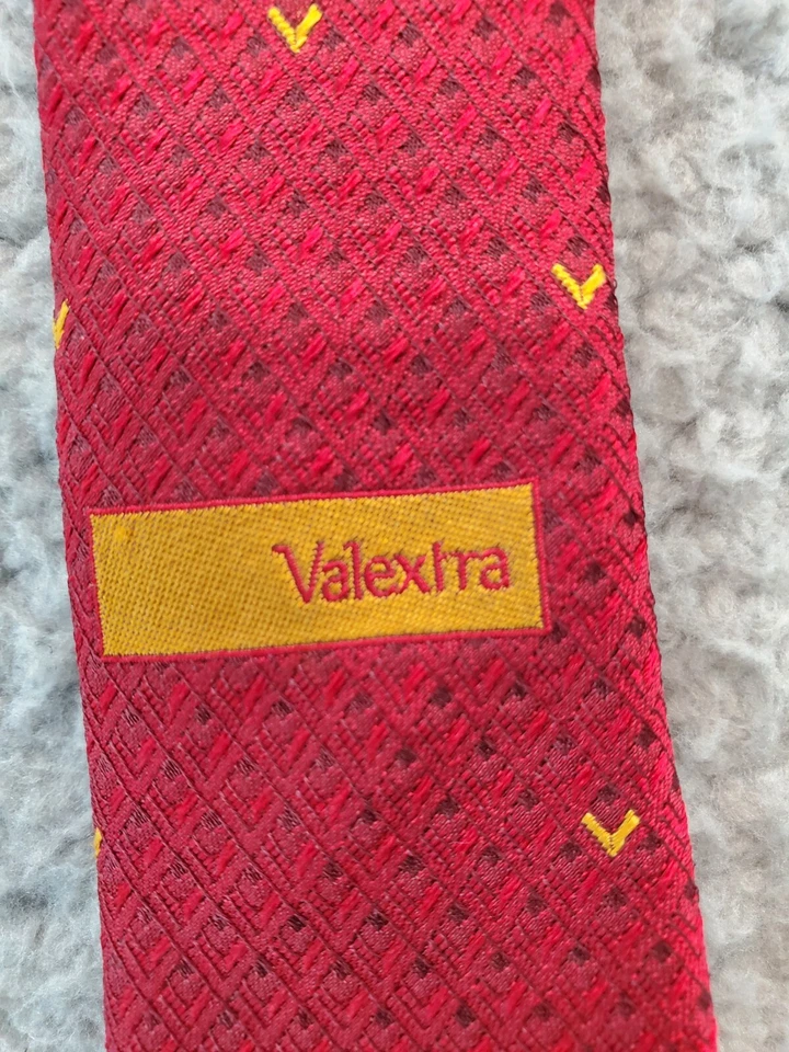 Corbata de lujo Valextra para hombre 100 % seda hecha en Italia roja Foto 3 de 4