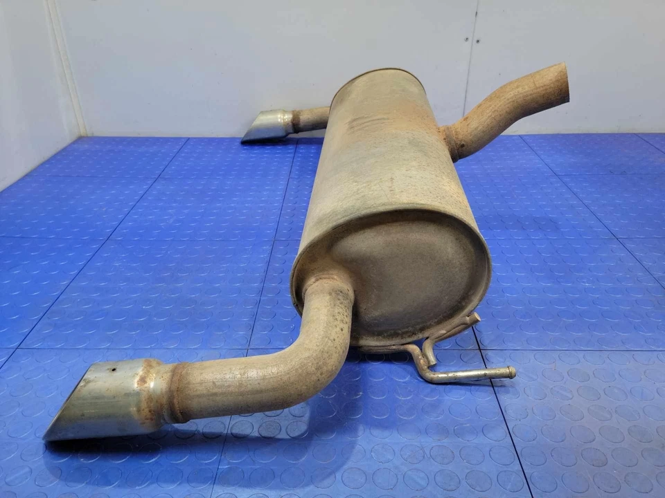 Silenciador de escape trasero genuino OEM 68185861AF Jeep Cherokee 2014-2015 3,2 L AWD Foto 4 de 4