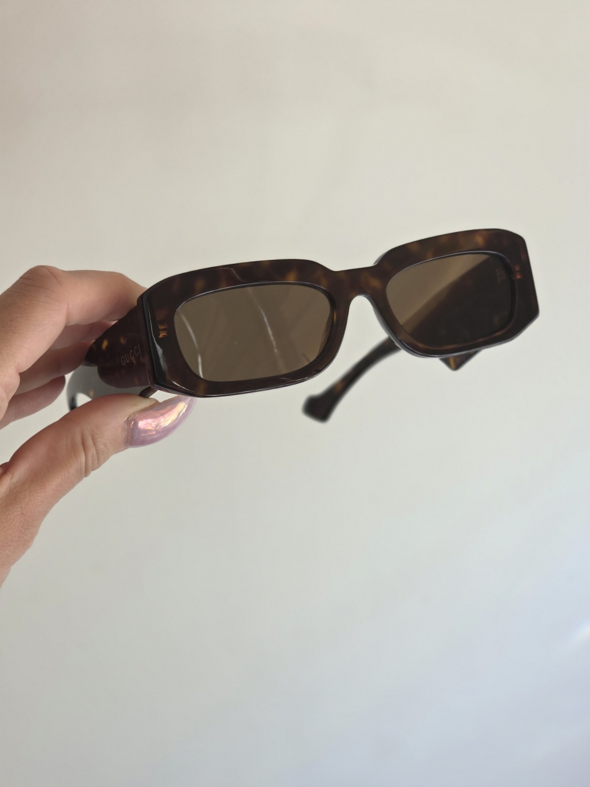 Gucci • Rectangle Frame Sunglasses • Tortoise She… - image 9