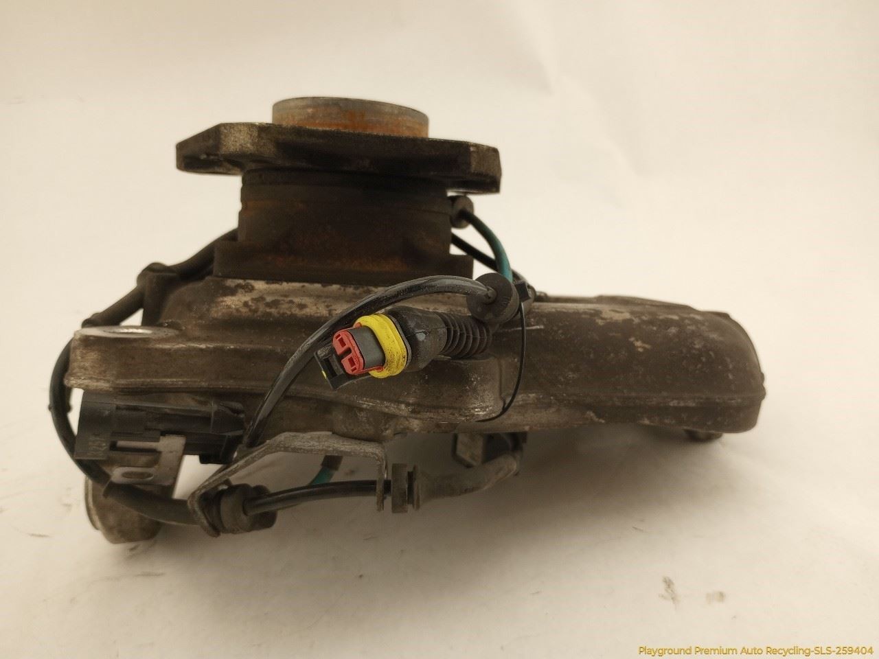 Maserati Quattroporte 2003-2008 FRONT+RIGHT Steering knuckle P/N 243415