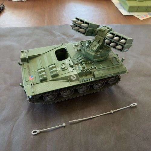 1983 HASBRO GI JOE WOLVERINE VEHICLE w/ AUTHENTIC TOW ROPE 100% COMPLETE NM+/MT-