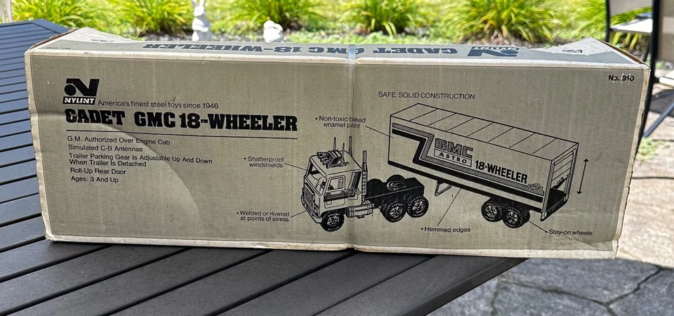 NYLINT Cadet Keebler 18 Wheeler GMC Truck 1980s Steel Toy w/ Box Vintage USA - Image 4 of 4