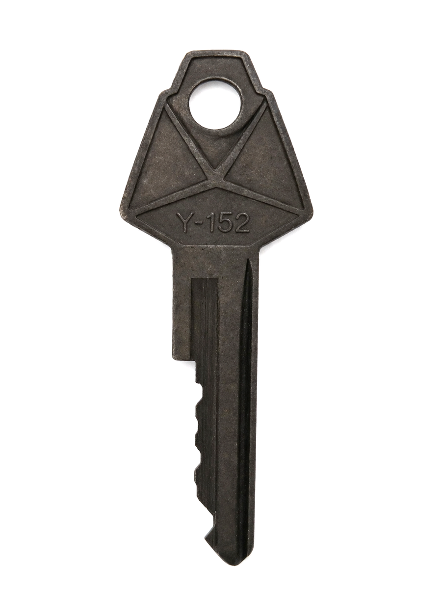 Vintage Curtis Y-152 Key – Yale Cabinet Padlock Utility Lock Key