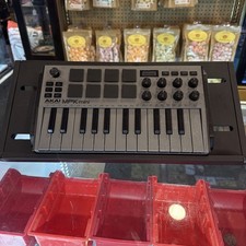akai professional mpk mini mk3 Keyboard W/Keyboard Holder