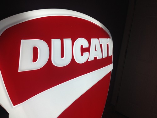 RARE DUCATI MOTORCYCLE DEALER DEALERSHIP LIGHTED LIGHT UP SIGN - Picture 4 of 5