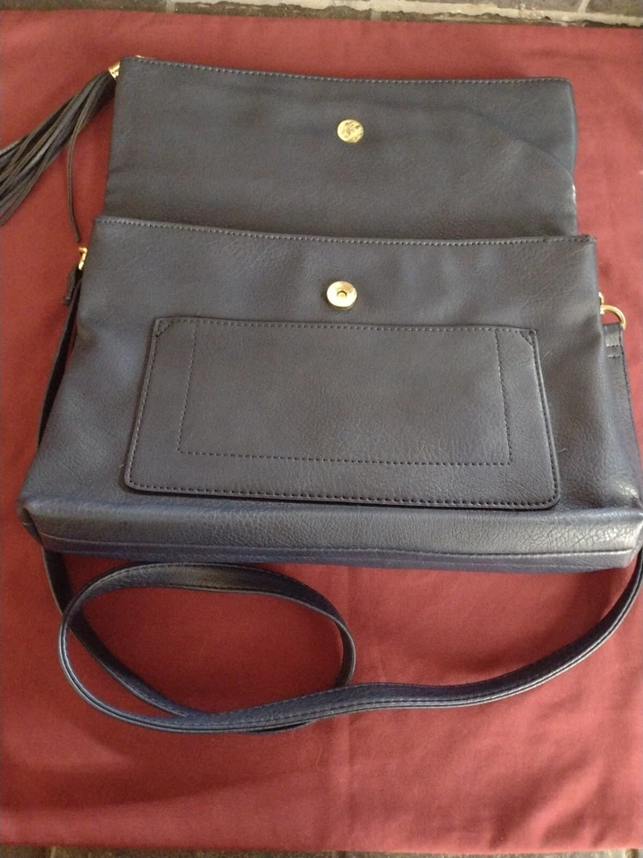 subasta bolsos de cuero de diseñador para mujer Foto 3 de 4