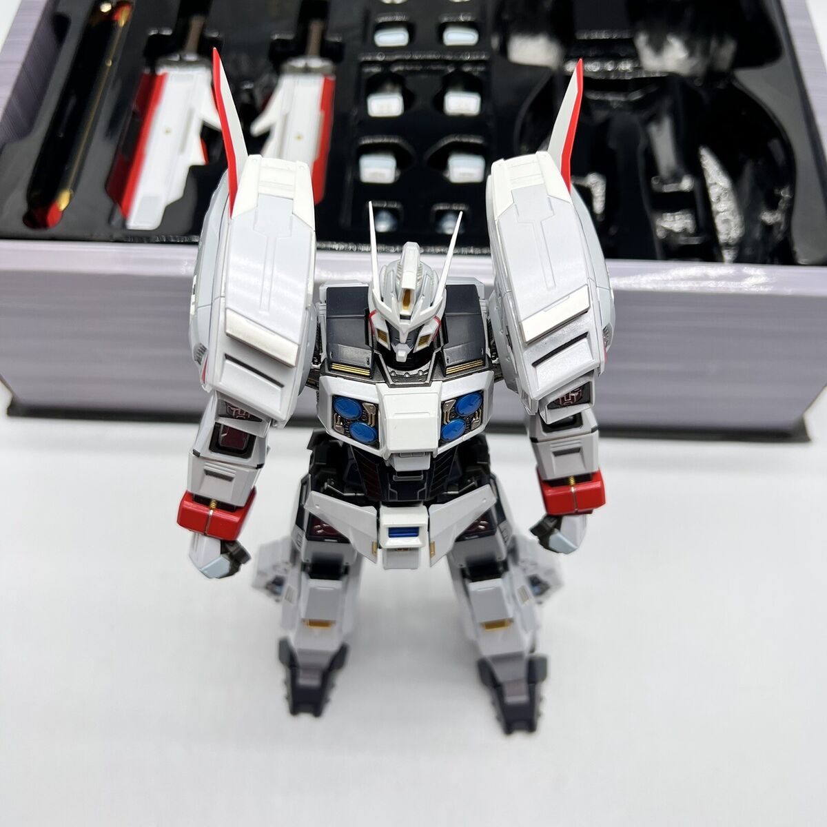 Transformers Kuro Kara Kuri #01 Drift Action Figure Flame Transformers Kuro Kara Kuri #01 Drift Action Figure Flame