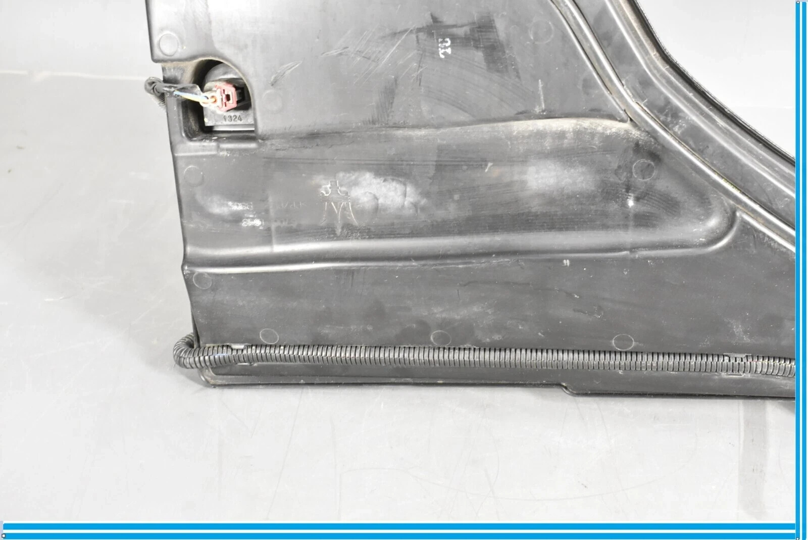 14-18 Maserati Quattroporte M156 Headlight Windshield Washer Bottle Tank OEM