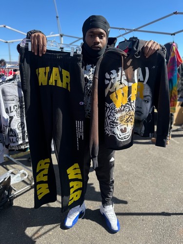 Black panther war art dept VTG custom screen print black sweatpants sz. L - Picture 3 of 8