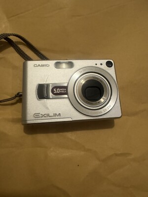 Casio EX-Z50 デジタルカメラ Casio Exilim EX-Z50 5.0MP Digital 