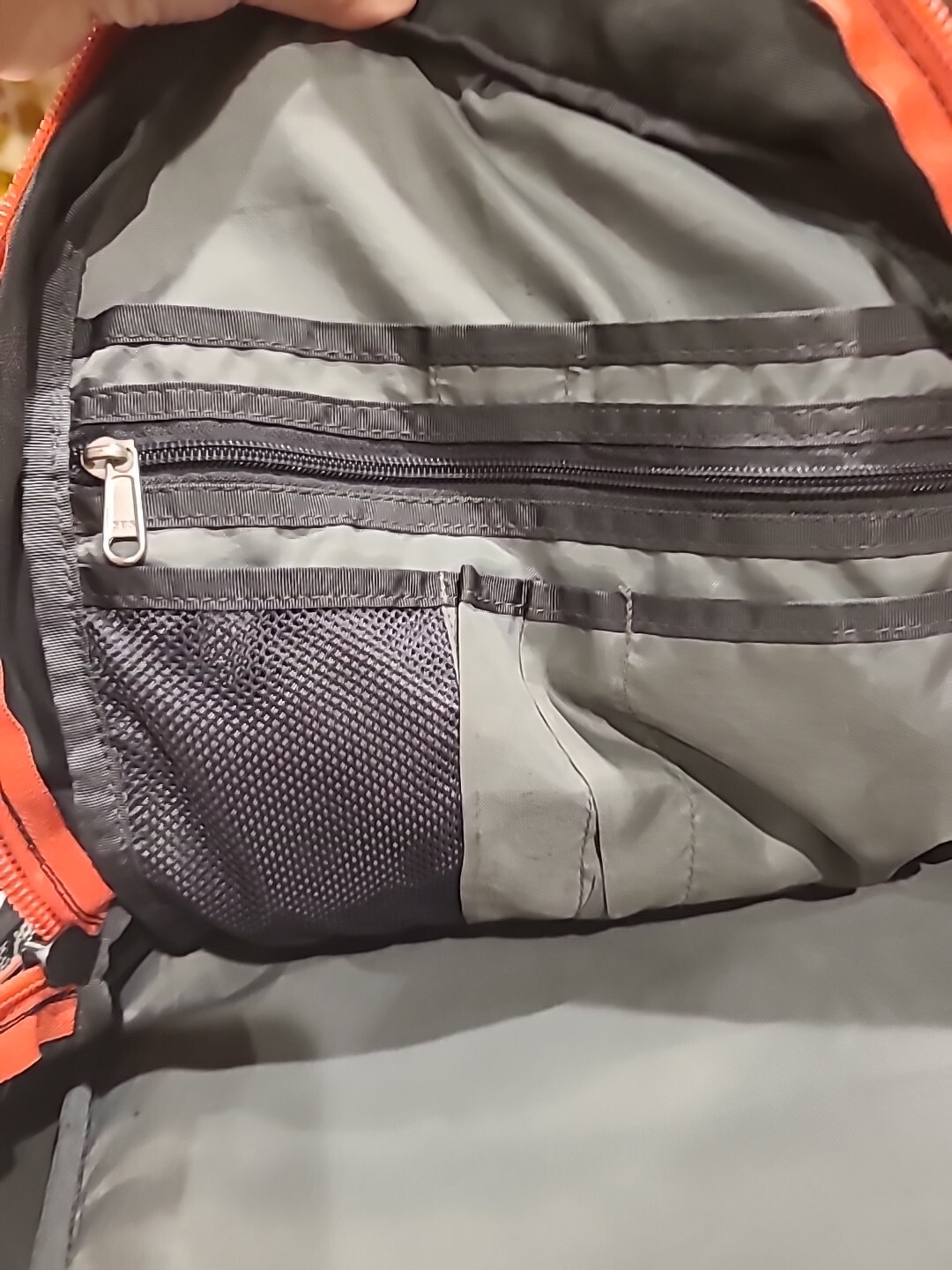 North Face Jester Flexvent Backpack Black And Pink - image 6