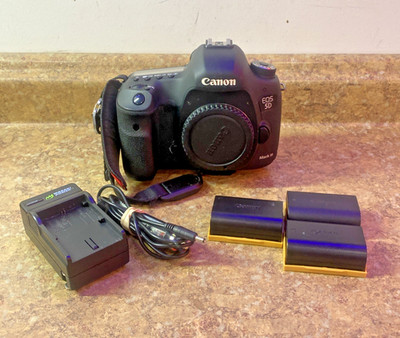 Canon EOS 5D Mark III 22.3 MP Digital SLR Camera Body Pre-owned Free Shipping