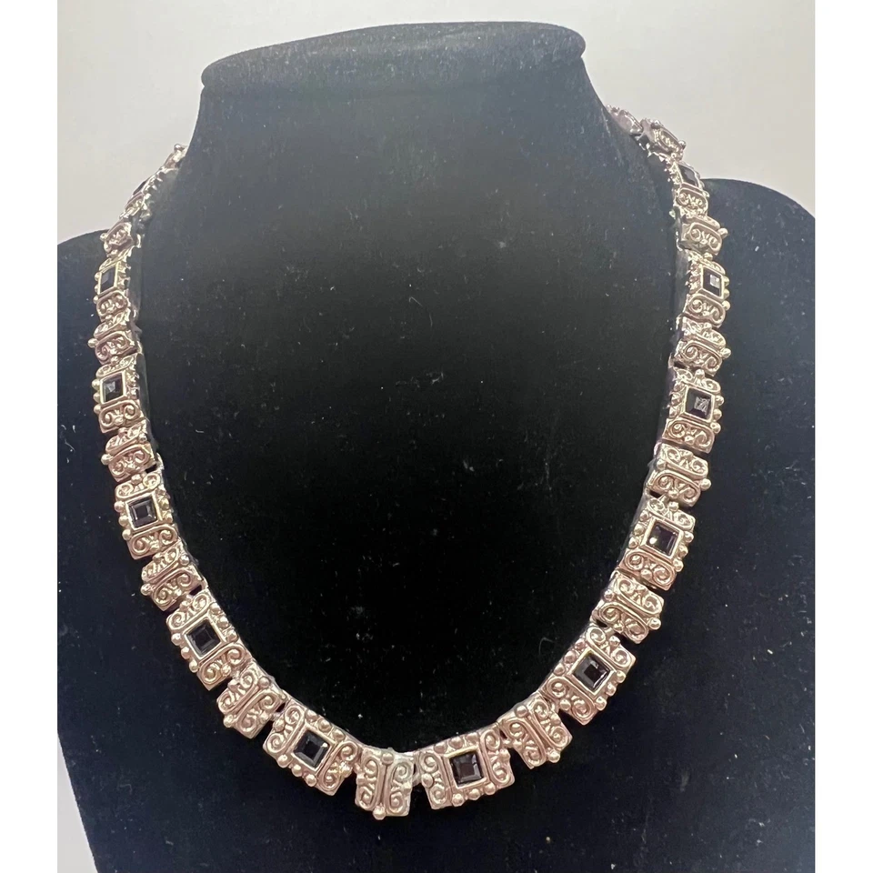 Elegante Collar Gargantilla Tono Plata con Piedras Preciosas Negras Cuadradas Estilo Art Deco Foto 2 de 4