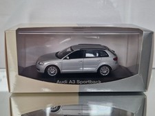 AUDI A3 SPORTBACK 2004 1/43 MINICHAMPS IN BOX.