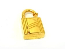 Hermes Sap Padlock Gold 1998 ANNEE ARBRE Fashion Accessories charm pendant C459