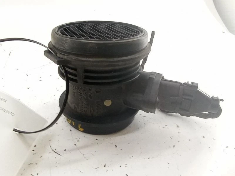 03-06 KIA SORENTO 3,5 L M/T MEDIDOR DE FLUJO DE AIRE DE MASA SENSOR MAF OEM 28100-39450 Foto 2 de 4