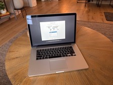 Apple MacBook Pro 15.4  Mid-2015  i7 2.2GHz  16GB RAM  512GB SSD  Retina