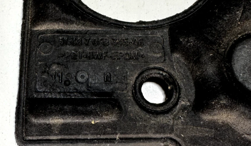 Aislamiento acústico para tablero BMW E92 OEM M3 7059345 S65 E93 E90 Foto 3 de 3