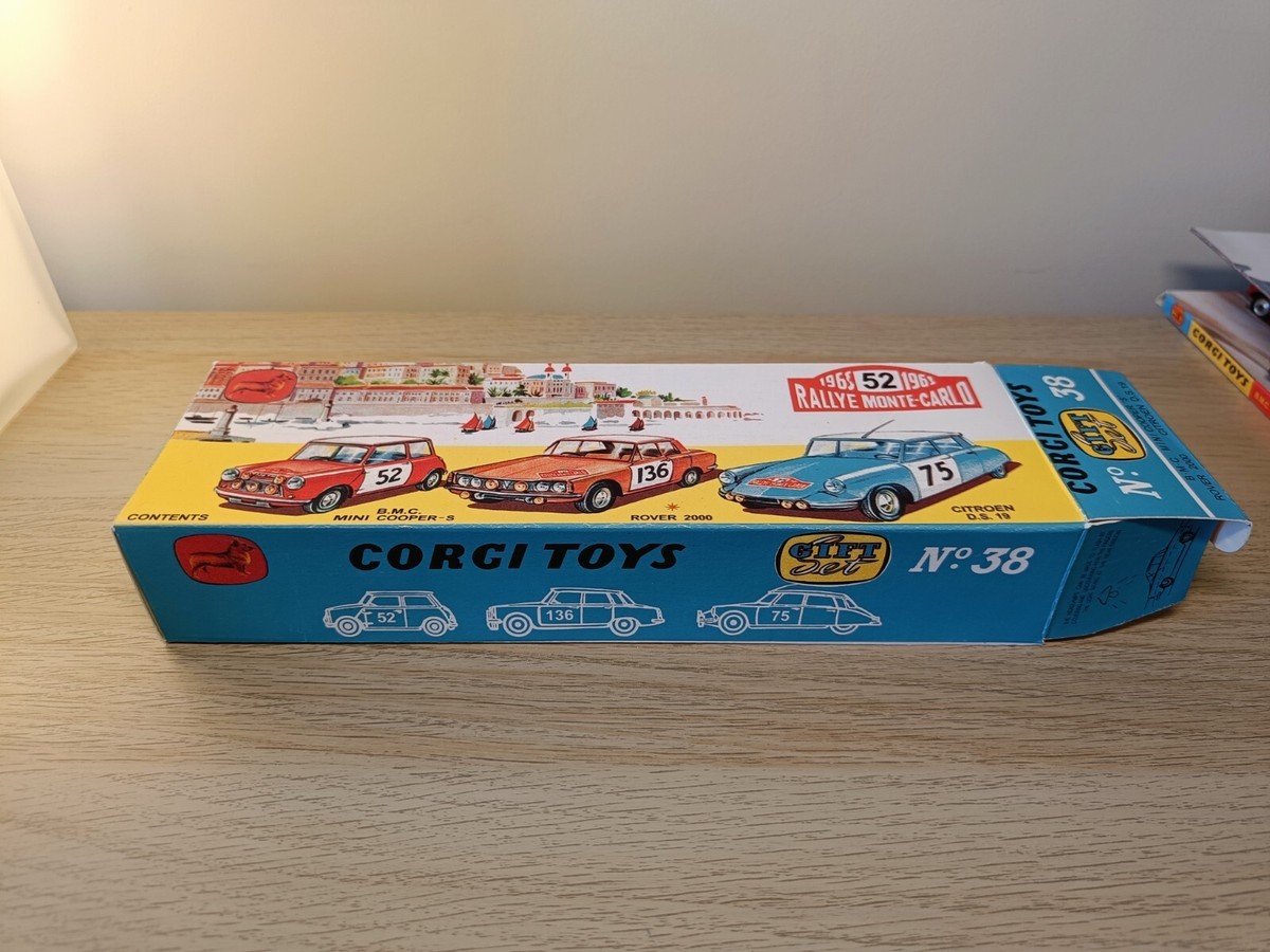 Corgi 136 ミニシティ (シルバー) 1990 C33016 超レア 日産セドリック